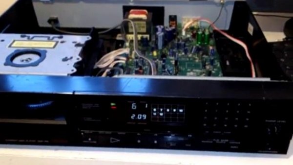 Sony CD player cdp 750