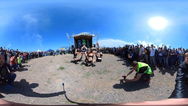 Открытие мотосезона Алматы 2022: Выступление танцовщиц смотреть онлайн