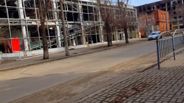 Прогулка по весеннему Мариуполю. 4k Walking Tour смотреть онлайн