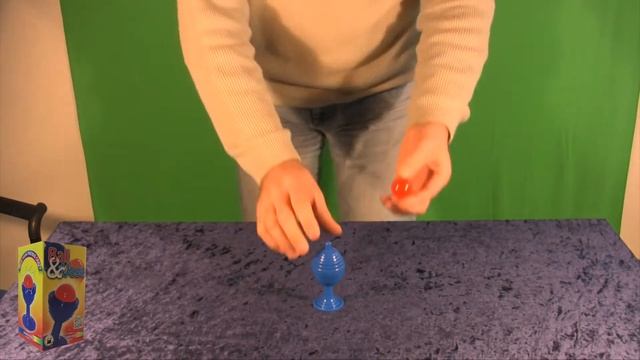 Ball and Vase - Disappearing Ball - Beginner's Magic Trick – Very Easy смотреть онлайн