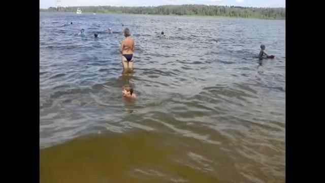 От всех болезней нам полезней - солнце, воздух и вода! смотреть онлайн