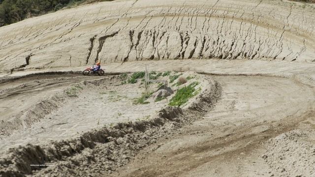 Twisted 2005 Honda CR125 Two Stroke Project - Motocross Action Magazine смотреть онлайн