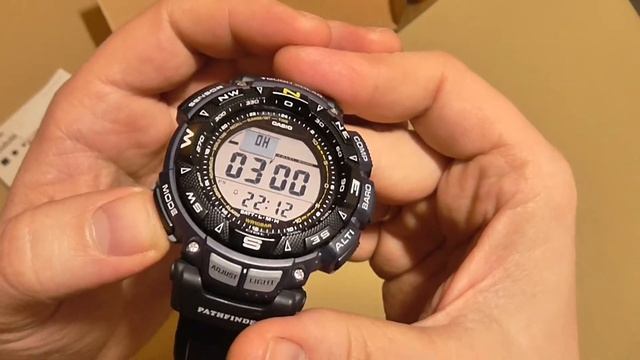 CASIO Pathfinder PAG-240B-2 (PRO TREK) модель, которая актуальна и на сегодня