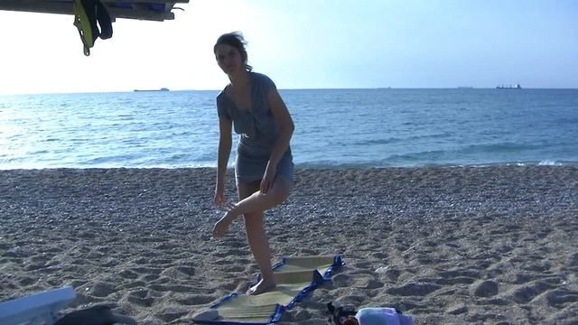 3 Занятия йогой у моря27 09 10 смотреть онлайн