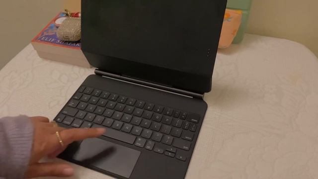 UNBOXING THE APPLE MAGIC KEYBOARD + IPAD AIR + APPLE PENCIL ? смотреть онлайн