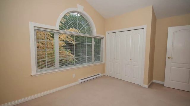 Spacious Home in Lynn Valley ID: 4599 смотреть онлайн