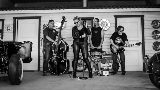 United Rock'n'Roll Company (URC) - Tainted Love