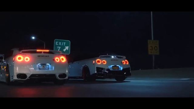 Nissan GTR R35 – Звери вышли погулять