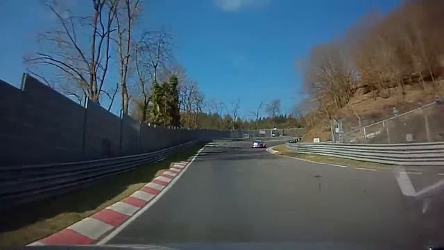 Mazda 3 2.0 Bk Chase a Porsche GT3 Martini half round at Nürburgring Nordschleife смотреть онлайн