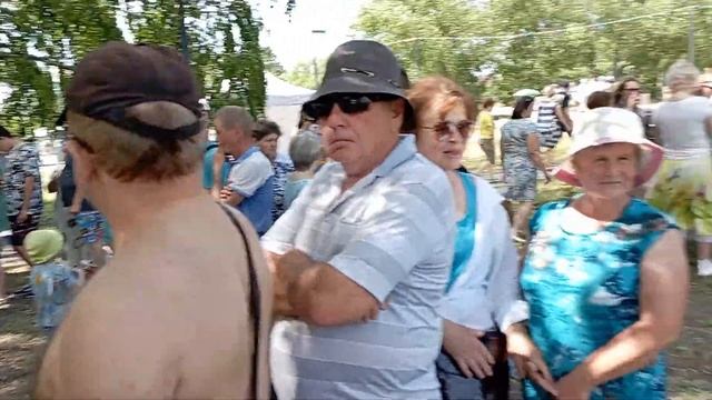 шашлыки. Фестиваль "На Троицу" На речке Усманка. Новая Усмань воронежская обл 2022 смотреть онлайн