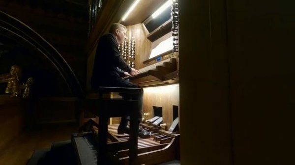 JS BACH - PASSACAGLIA & FUGUE (C MINOR) BWV 582 - JONATHAN SCOTT - PIPE ORGAN.