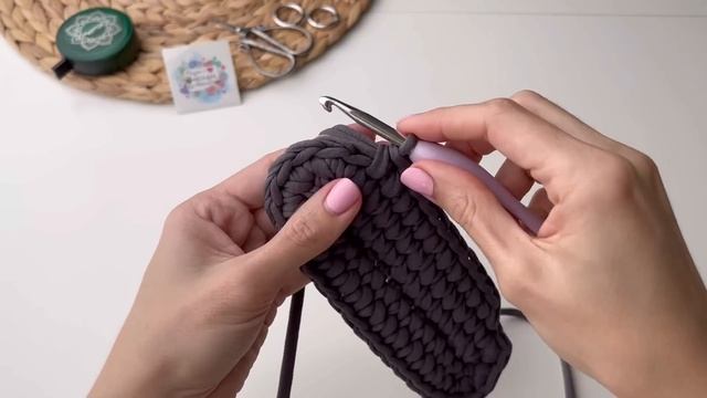 Взорвала весь интернет ?, за 1 вечер лежа на диване ? вязаная крючком мини-сумка! смотреть онлайн