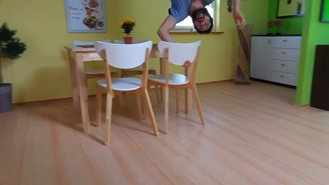 Вверх ногами смотреть онлайн