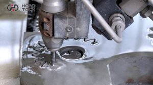 Гидроабразивная резка нержавеющей стали толщиной 50 мм с использованием установки для водяной резки