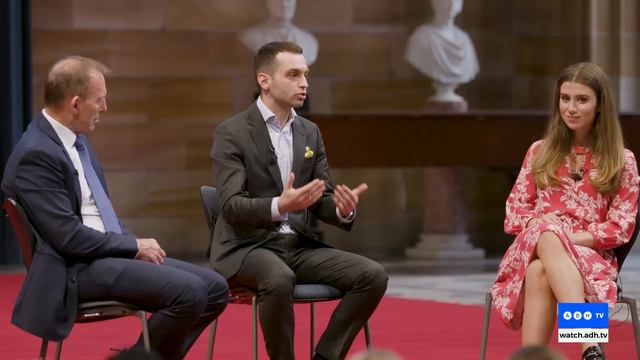 Konstantin Kisin & Tony Abbott speak in Sydney смотреть онлайн