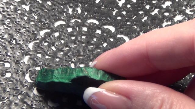 Малахит, Лечебные свойства малахита весьма многозначительны,часто используют для лечения кожных и в