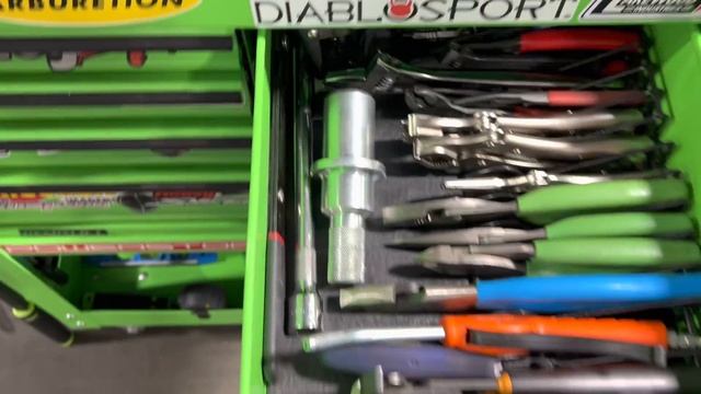 U.S General Harbor Freight 5 Drawer Tool Cart tour (Toyota Technician) смотреть онлайн
