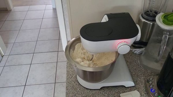Планетарный миксер Bosch. Замес теста на пельмени( чебуреки).