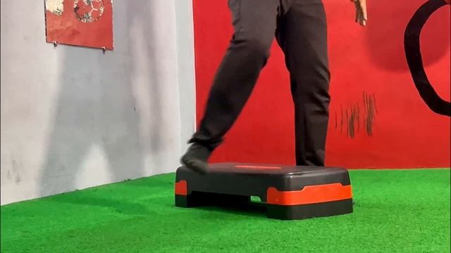 Step W Hand Move || Cardio Workout | Stepper Workout | INSCULPT