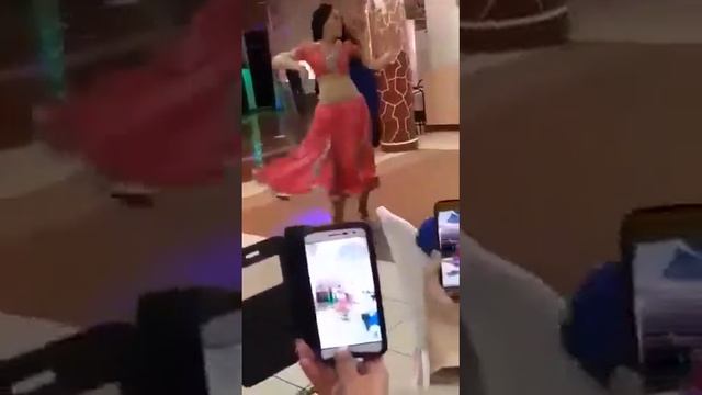 Танец супер на свадьбе ??? в конце она разделась смотреть онлайн