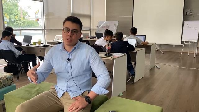 Знакомство с курсом "Графический дизайн" смотреть онлайн