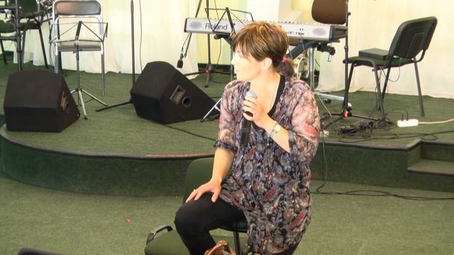 4. Работа вокалиста с микрофоном. Нина Астром смотреть онлайн