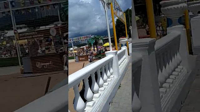 Город Геленджик. Видеообзор. Часть 1 "Набережная и пляж". 🏝🏖 смотреть онлайн