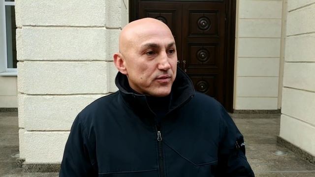 Суд оставил без рассмотрения иск про принудительный роспуск Люстрационной комиссии смотреть онлайн