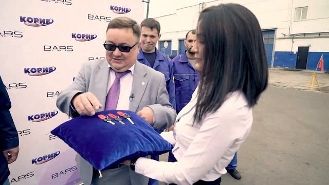 КОРИБ торжественно передал СтройТрансНефтеГазу отремонтированные автомобили. смотреть онлайн