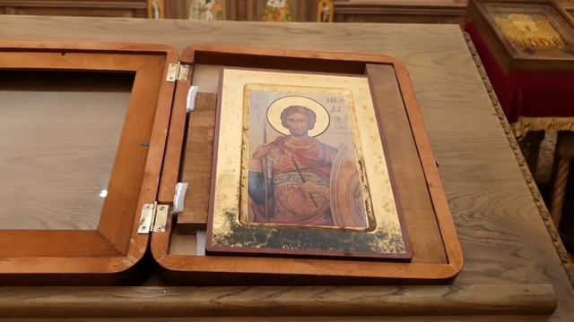 В ХРАМЕ ЗАЧАТИЯ ИОАННА ПРЕДТЕЧИ СЕЛА ГУБИНО МИРОТОЧИТ ИКОНА ПРЕПОДОБНОМУЧЕНИКА НИКОЛАЯ НОВОГО смотреть онлайн