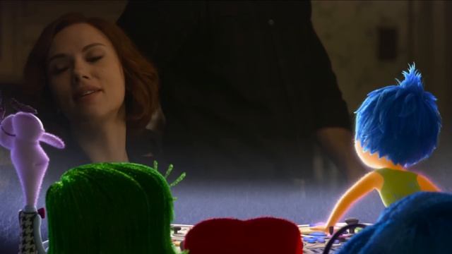 Inside Out Emotional Reaction to Avengers: Age of Ultron Trailer смотреть онлайн