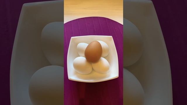 Как легко очистить яйца от скорлупы смотреть онлайн