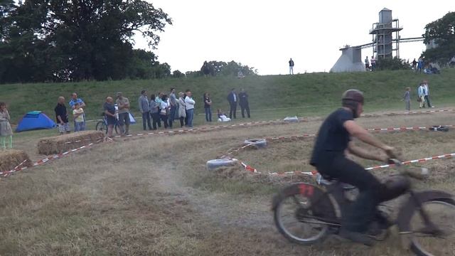 Dessau гонка 50сс смотреть онлайн