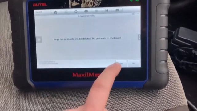 How to program a key to Renault Modus 2009 using Autel смотреть онлайн