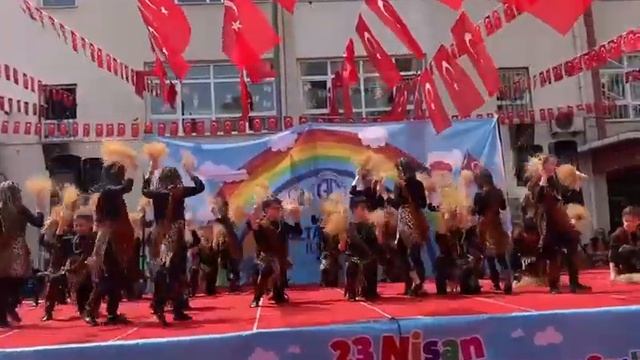 День танцы в школе (Африка) смотреть онлайн