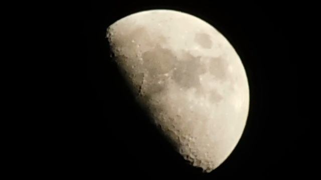 Half moon zoom test with nikon coolpix S7000 смотреть онлайн