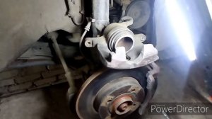 Замена тормозных колодок Чери амулет （chery amulet）как вдавить поршень при замене тормозных колодок