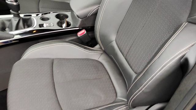 2018 Renault Kadjar 1.3 TCe Dynamique S Nav SUV 5dr Petrol (140 ps) смотреть онлайн