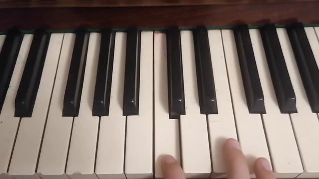 Обучение: втраве сидел кузнечик... На пианино смотреть онлайн