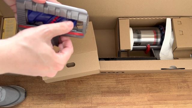 Complete Unboxing - Award Winning Dyson V15 Detect Extra Vacuum Cleaner, Prussian Blue Bright Coppe