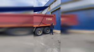 Наматывание полога с помощью облегченного механизма натяжения