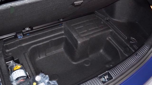 Mercedes-Benz C-Klasse 180 AMG Styling Automaat смотреть онлайн