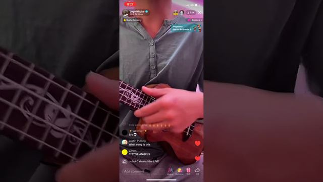 BoyWithUke plays NEW City Of Angels verse! (No Offense) смотреть онлайн