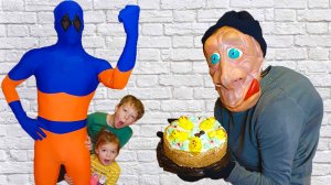 Троль украл торт у детей. Супергерой пришел на помощь.