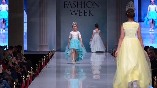 ? Модели из Стерлитамака « City of Angels » на в Москве, на неделе моды Estet Fashion Week 2022! смотреть онлайн