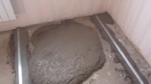 Бесполезная демпферная лента или стяжка  пола в квартире  своими руками то есть стяжка заливка