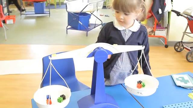 Соединяющиеся кубики 2см. 10 цветов 100шт. Edx Education смотреть онлайн