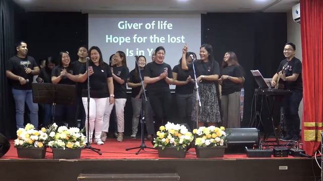 TLIG AbuDhabi Song Offering Familia Amore смотреть онлайн