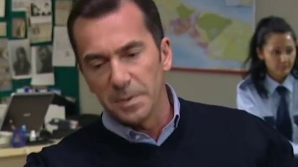 ARKA SOKAKLAR 60. BÖLÜM