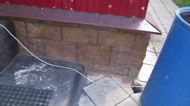 Своими руками из цементного раствора цоколь и два крыльца почти год спустя. смотреть онлайн